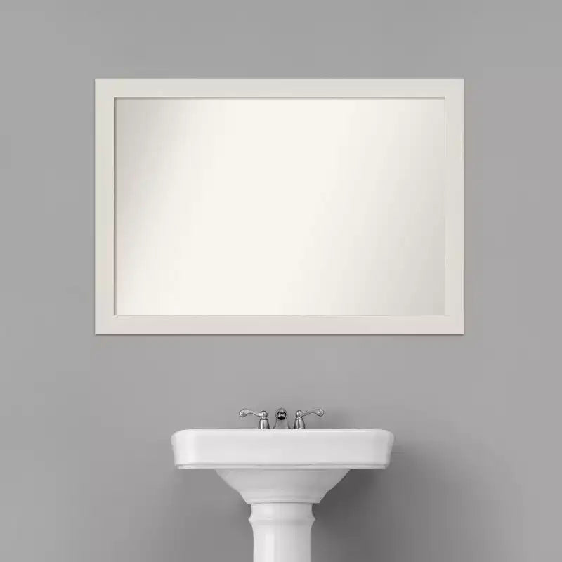 Specchio da parete rettangolare per bagno con cornice effetto legno bianco, 39.5" x 27.5"
