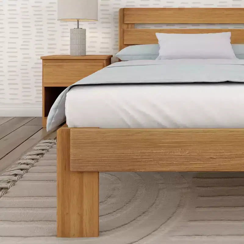 Letto matrimoniale alla francese con testiera a doghe, legno massello, 2 posti letto